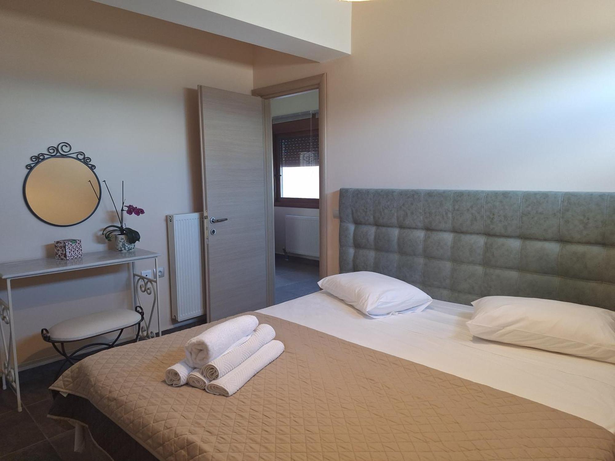 Naiad Apartment *